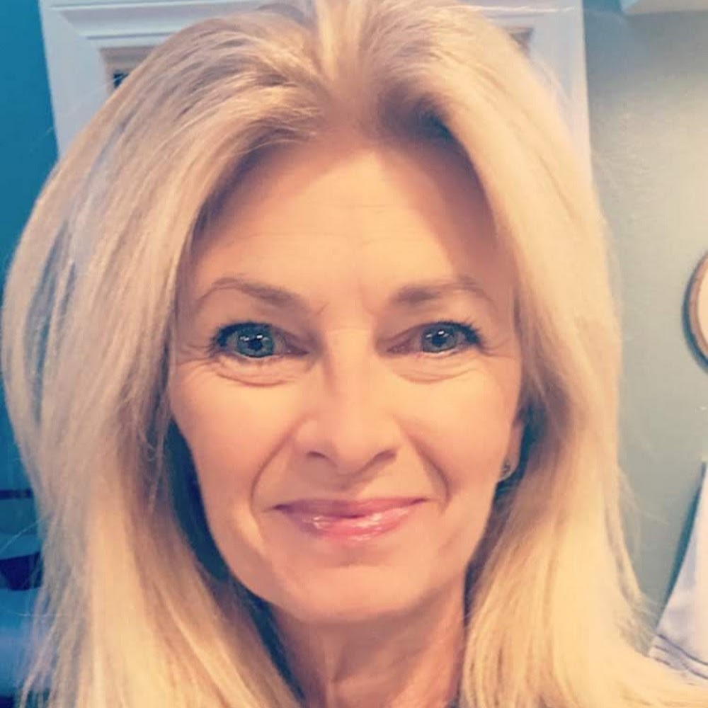 Meet your Posher, Karin